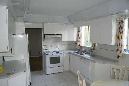 73 Patricia Ave, Toronto, M2M1J1 | Image 2