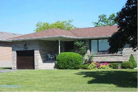 Detached House leased at 48 Clifton Avenue, Toronto, Bathurst Manor, M3H4L1 - MLS: C1981855