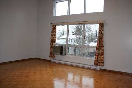 29 Jenny Wrenway Way, Toronto, M2H2Y8 | Image 2