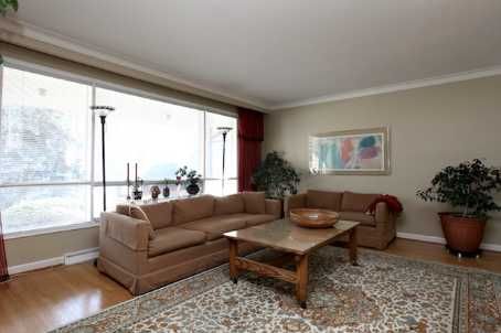 19 Robingrove Rd, Toronto, Xxxxxx | Image 2