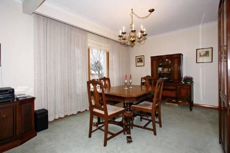 105 Betty Ann Dr, Toronto, M2N1X1 | Image 3