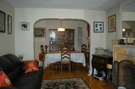 3 Kenrae Rd, Toronto, M4G1X9 | Image 3