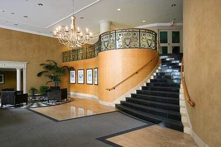 422 - 10 Delisle Ave, Toronto, M4V3C6 | Image 3