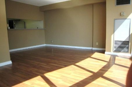 3005 - 77 Harbour Sq, Toronto, M5J2S2 | Image 2