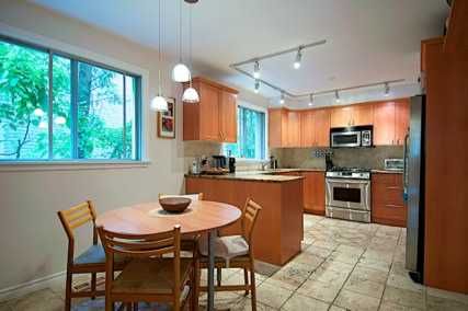 38 Foursome Cres, Toronto, M2P1W3 | Image 3