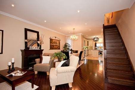 15 Melville Ave, Toronto, M6G1Y1 | Image 2