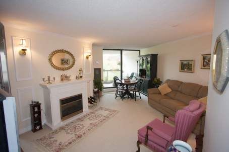 524 - 77 Maitland Pl, Toronto, M4Y2V6 | Image 2