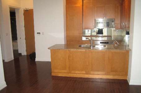 211 - 1 Bedford Rd, Toronto, M5R2J7 | Image 2