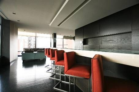 315 - 18 Yorkville Ave, Toronto, M4W1L4 | Image 3