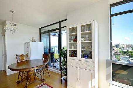 2607 - 18 Yorkville Ave, Toronto, M4W3Y8 | Image 3