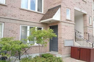 Townhouse sold at 101-60 Aerodrome Crescent, Toronto, Ontario, M4G4J1 - Thorncliffe Park - MLS: C2422381