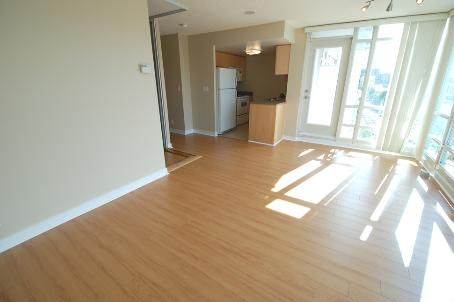 806 - 397 Front St W, Toronto, M5V3S1 | Image 2