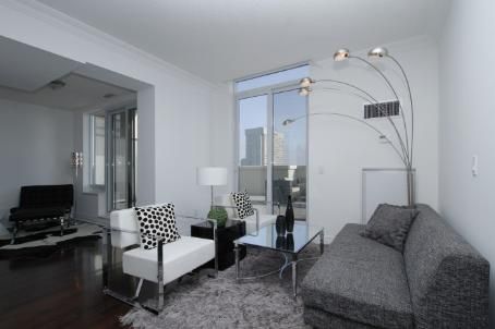 2804 - 35 Balmuto St, Toronto, M4Y0A3 | Image 3
