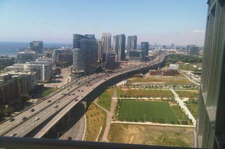 2615 - 11 Brunel Crt, Toronto, M5V3Y3 | Image 3