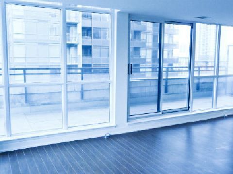 815 - 8 Telegram Mews, Toronto, M5V 3Z4 | Image 3