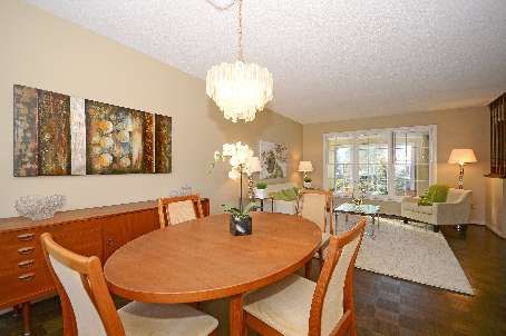 22 Denlow Blvd, Toronto, M3B1P4 | Image 3
