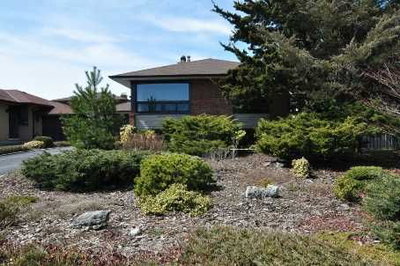 Detached House sold at 49 Halkin Crescent, Toronto, Ontario, M4A1M8 - Victoria Village - MLS: C2612627