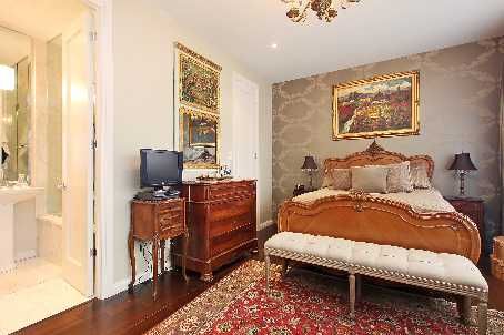 206 - 447 Walmer Rd, Toronto, M5P2X9 | Image 3