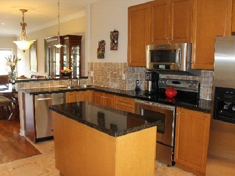 254 David Dunlap Circ, Toronto, M3C4C1 | Image 2