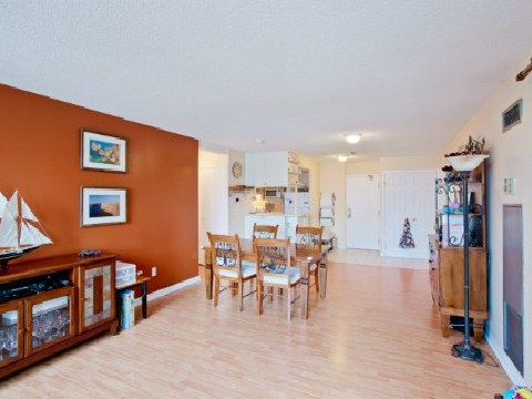 2008 - 25 Grenville St, Toronto, M4Y2X5 | Image 3