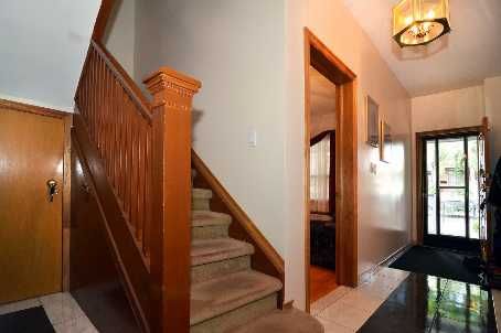 543 Crawford St, Toronto, M6G3J9 | Image 2