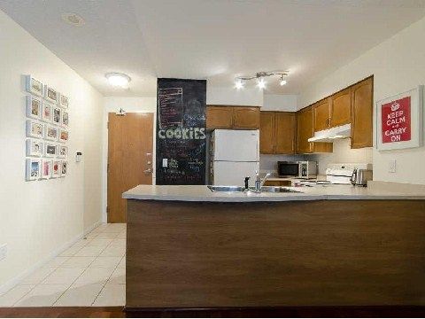 401 - 219 Fort York Blvd, Toronto, M5V1B1 | Image 2