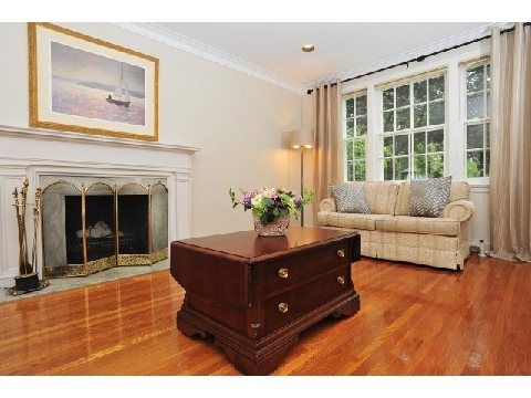 147 St Leonard's Ave, Toronto, M4N1K6 | Image 3