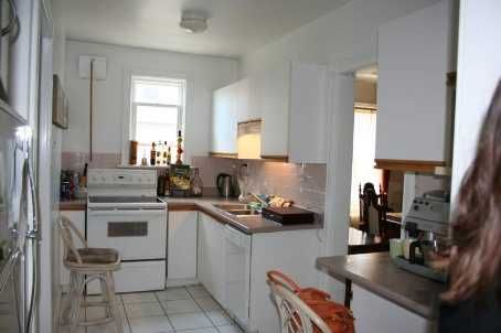 Upper - 1747 Bayview Ave, Toronto, M4G 3C | Image 2