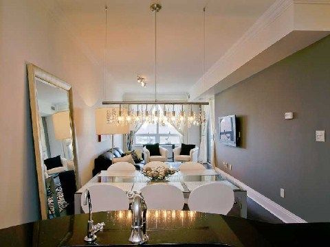 706 - 99 Avenue Rd, Toronto, M5R2G5 | Image 2