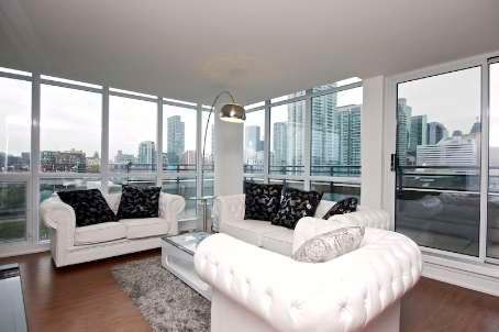 815 - 8 Telegram Mews, Toronto, M5V3Z5 | Image 2