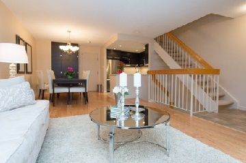 A5 - 142 Pears Ave, Toronto, M5R1T2 | Image 2