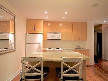 414 - 85 Bloor St E, Toronto, M4W 3Y1 | Image 3
