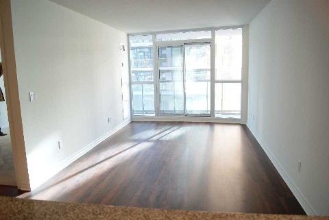 708 - 19 Grand Trunk Cres, Toronto, M5J 3A3 | Image 3