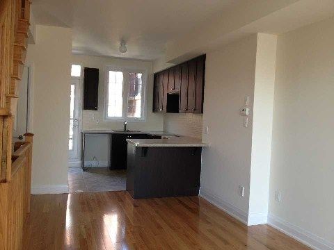 38 Raffeix Lane, Toronto, M5A3P1 | Image 2