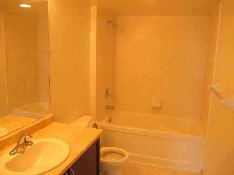 3210 - 19 Grand Trunk Cres, Toronto, M5G 3A3 | Image 2