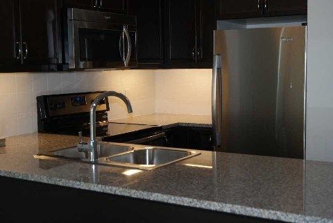 1009 - 19 Grand Trunk Cres, Toronto, M5J 3A3 | Image 3