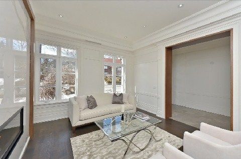 19 Vesta Dr, Toronto, M5P2Z4 | Image 3