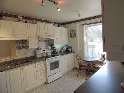 46 Overton Cres, Toronto, M3B2V2 | Image 2