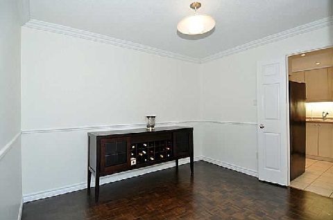 1405 - 280 Simcoe St, Toronto, M5T2Y5 | Image 2