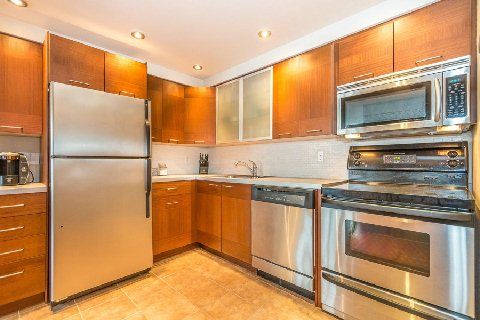 402 - 40 Scollard St, Toronto, M5R3S1 | Image 3