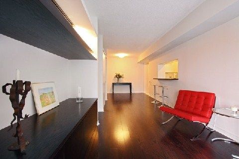 1002 - 71 Simcoe St, Toronto, M5J2S9 | Image 3