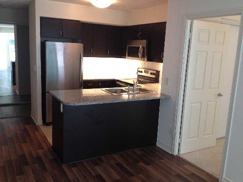 915 - 19 Grand Trunk Cres, Toronto, M5J3A3 | Image 2