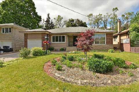 36 Dewlane Dr, Toronto, M2R2P8 | Image 2