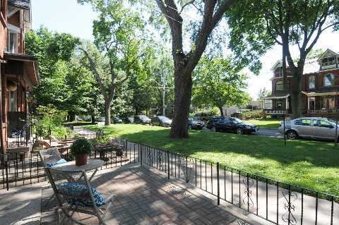 65 Lakeview Ave, Toronto, M6J3B4 | Image 3