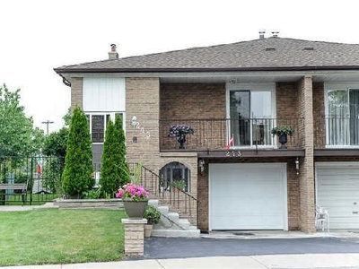 Semi-Detached House sold at 243 Shawnee Circle, Toronto, Ontario, M2H2Y3 - Pleasant View - MLS: C2963431
