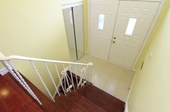 112 Kingslake Rd, Toronto, M2J3E8 | Image 3