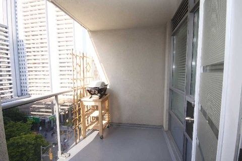 811 - 225 Wellesley St E, Toronto, M4X1X8 | Image 3