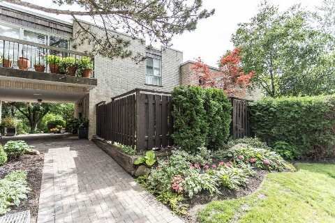 34 Sugar Millway, Toronto, M2L1R6 | Image 2