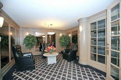 909 - 1121 Steeles Ave W, Toronto, M2R 3W7 | Image 2