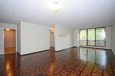 401 - 22 Shallmar Blvd, Toronto, M5N2Z8 | Image 2